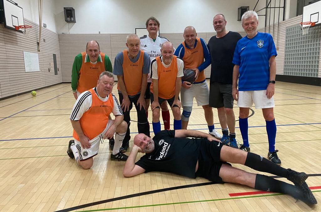 03.02.2023 Freitagskick mit Filzball.
